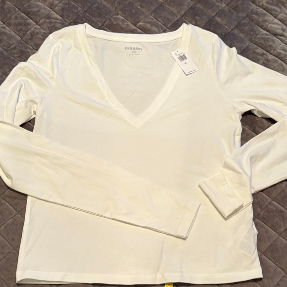Old Navy Tops - Old Navy Women's white V-Neck Blouse. Size small tall